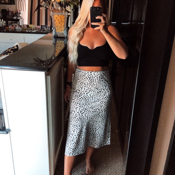 Dresses & Skirts - Black and white animal print midi silk skirt
